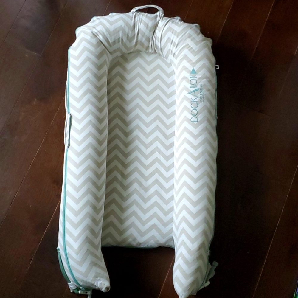 DockATot deluxe